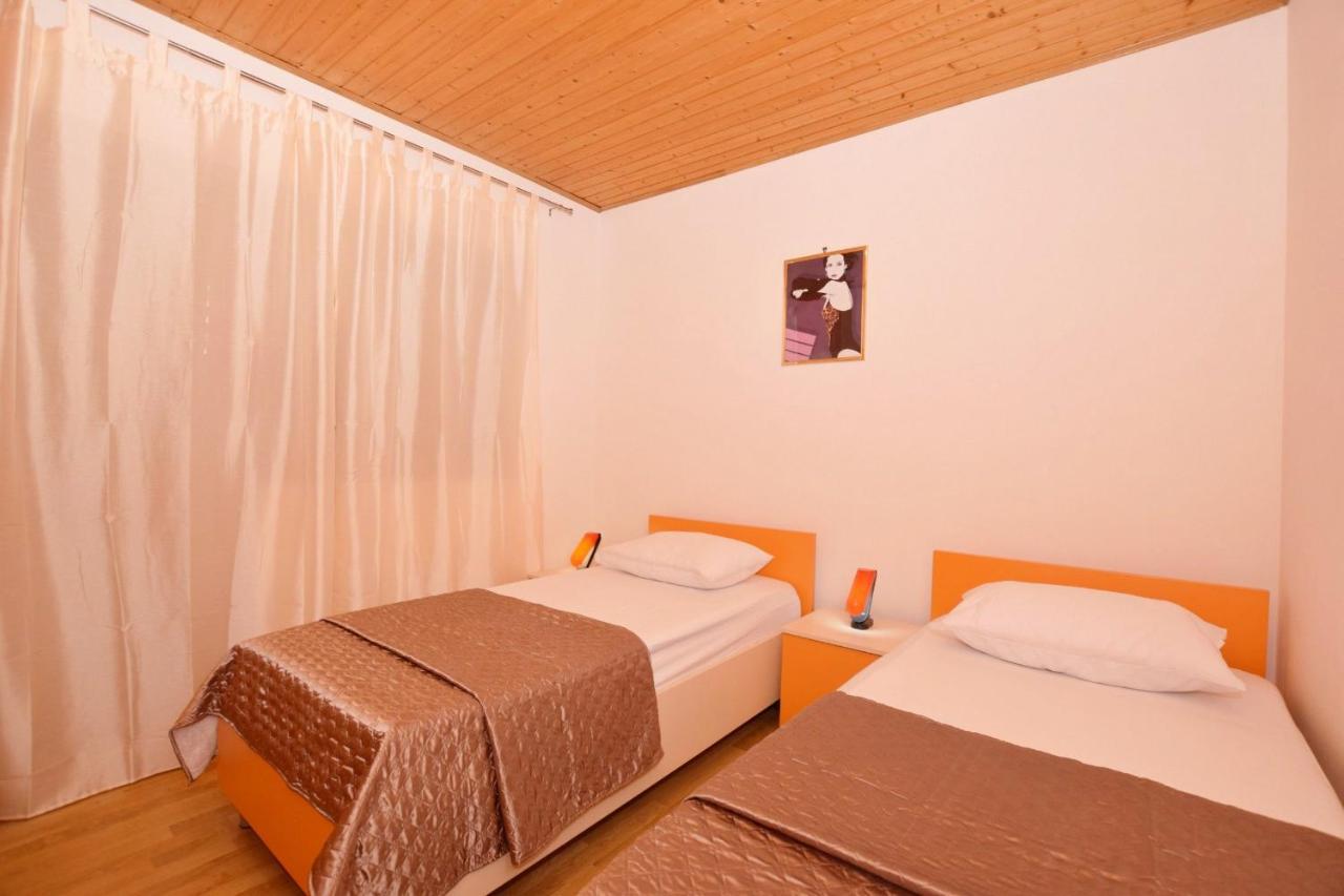 Apartments Andrija Pirovac Zewnętrze zdjęcie